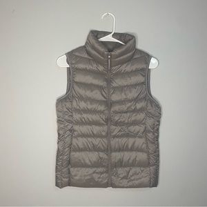 Uniqlo Women’s Grey Puffer Vest S